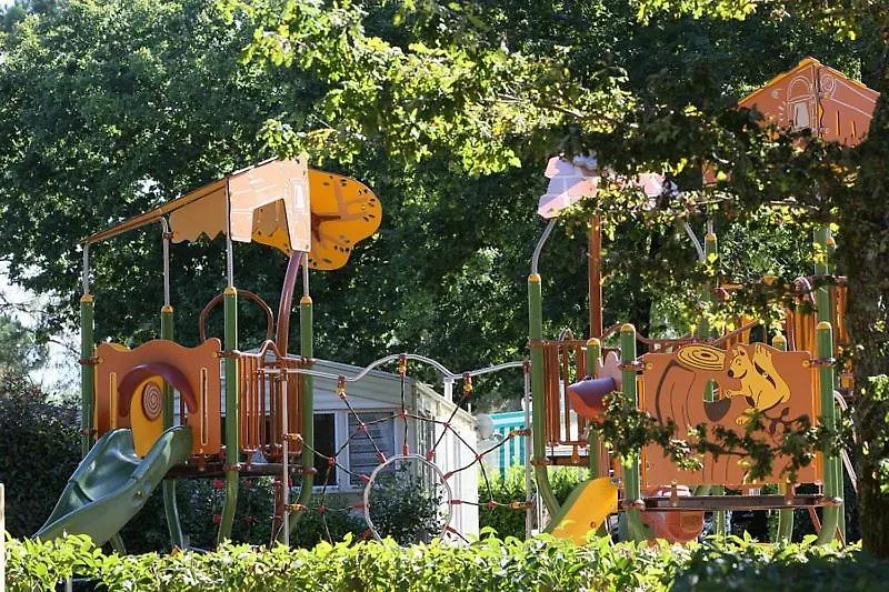 Campsite Mobil-Home 4 Personnes Eleganza Camping Siblu Domaine De Kerlann Pont-Aven France