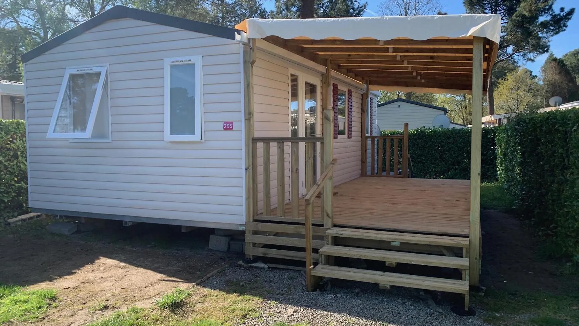 Campsite Mobil-Home 4 Personnes Eleganza Camping Siblu Domaine De Kerlann Pont-Aven