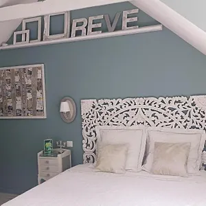 Bed & Breakfast Les De L'atelier, Pont-Aven